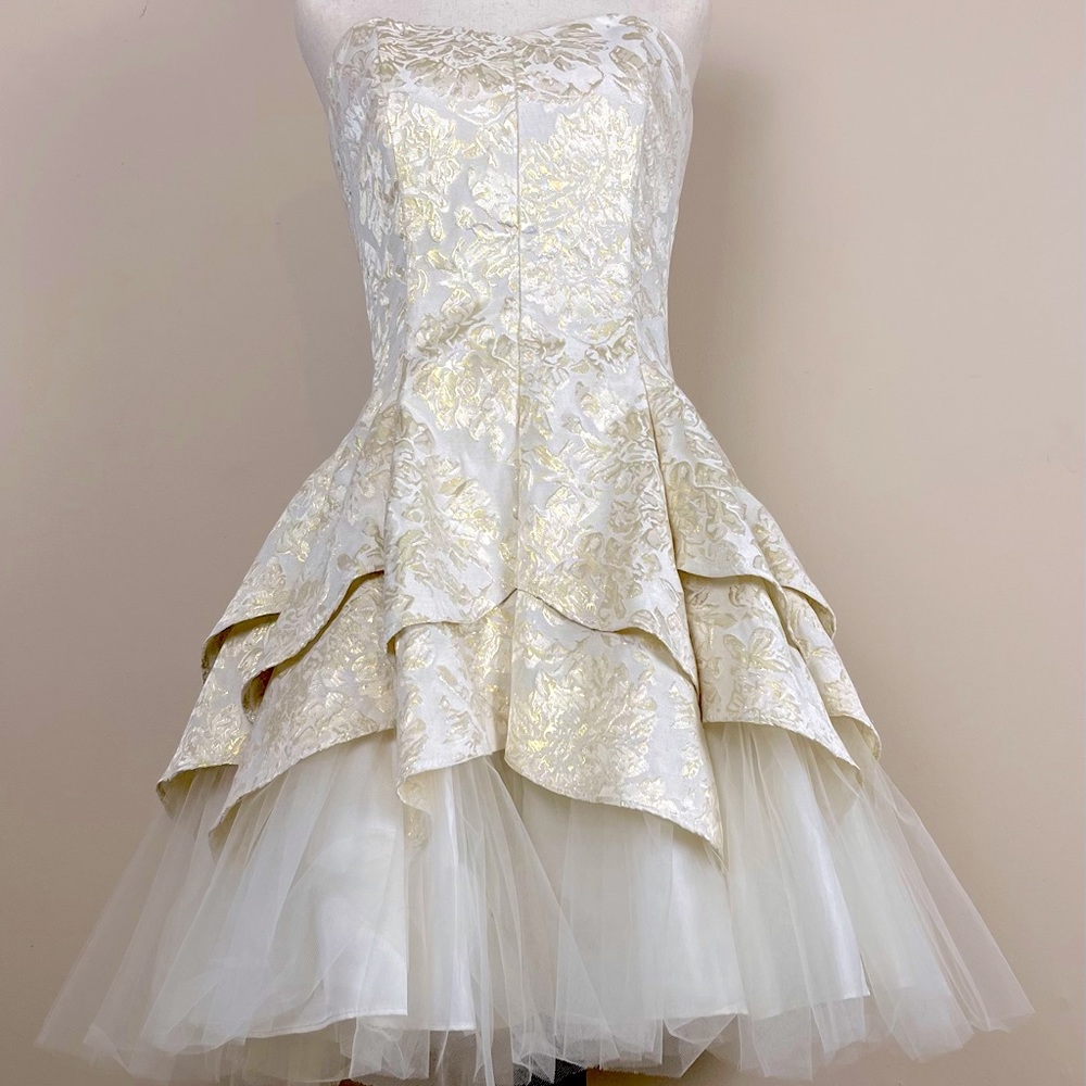 Elegant Creme/Gold Evening Dress